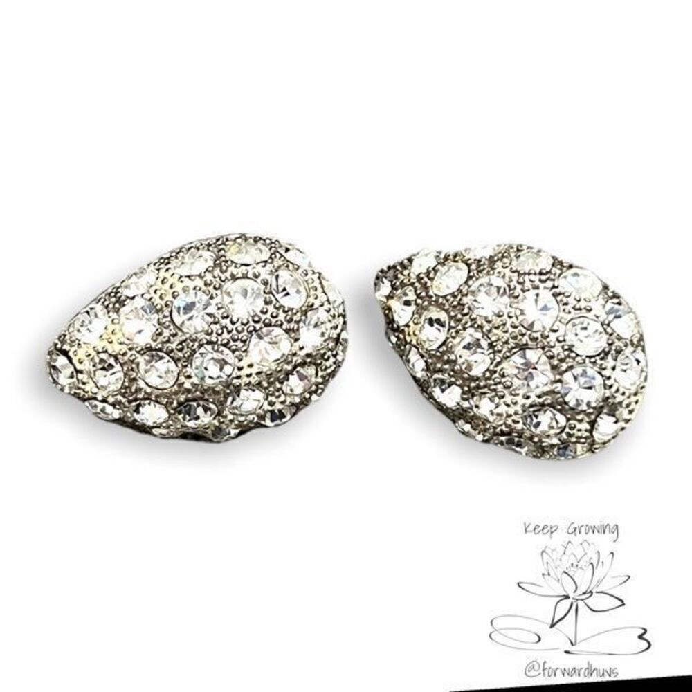 Vintage Rhinestone Silver Tone Tear Shaped Clip on Earrings